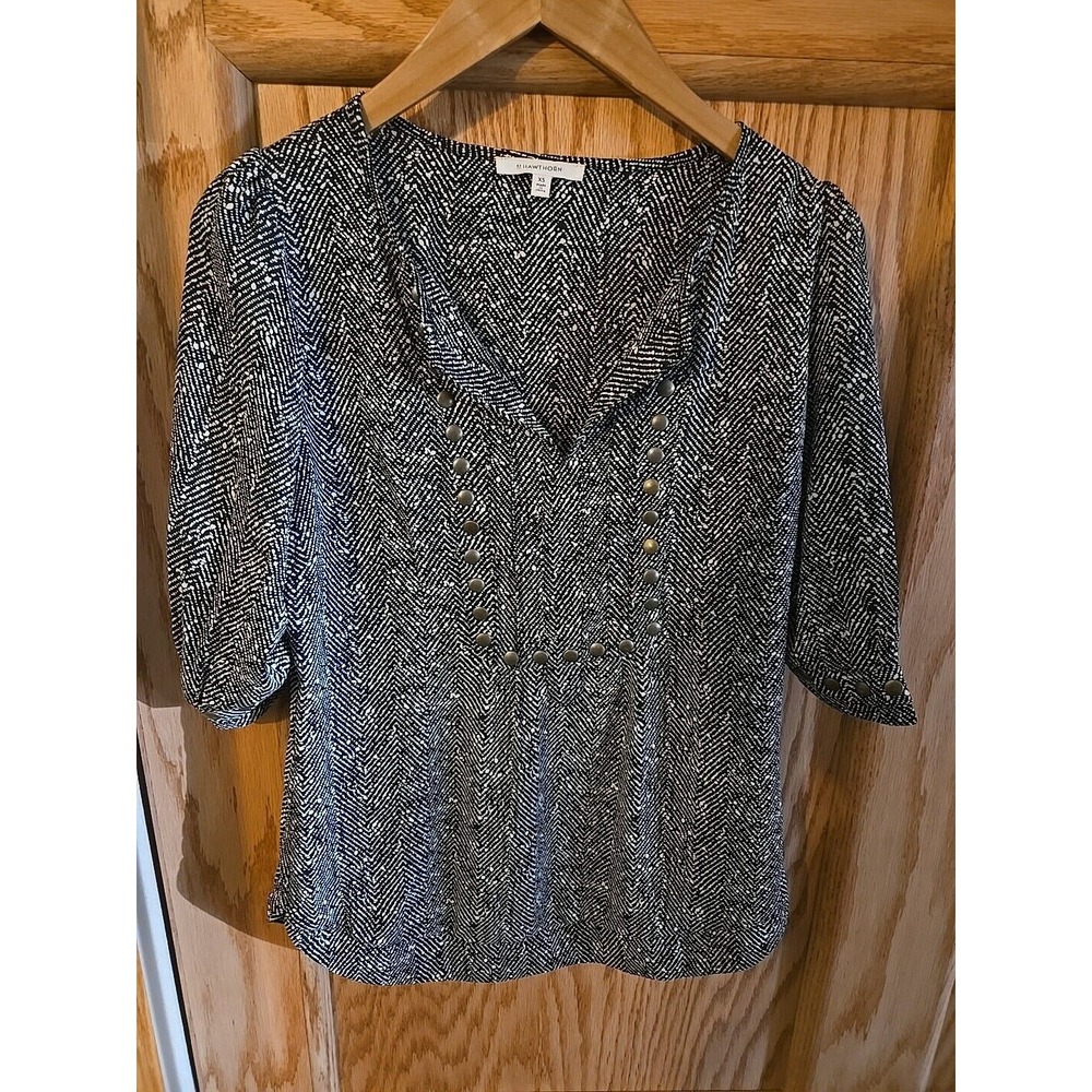 41 Hawthorn casual black/cream geometric studded sheer blouse Size XS
